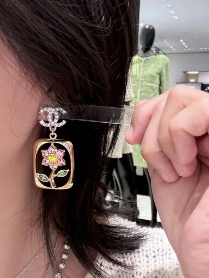 Chanel Earrings Packable 221720