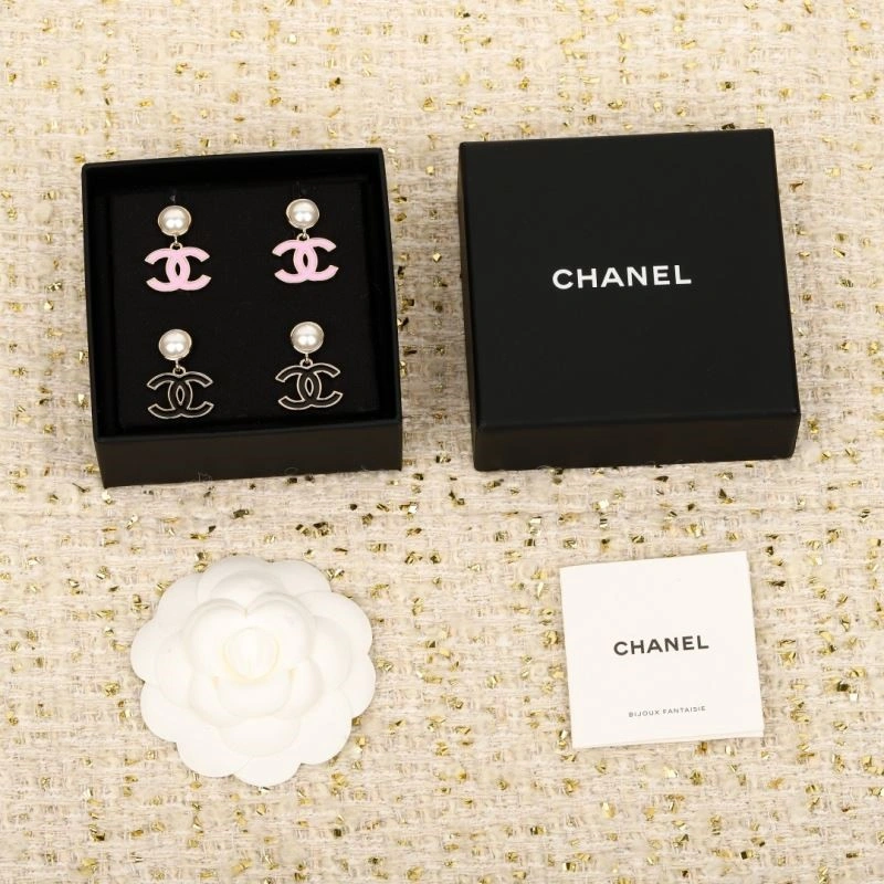 Chic Chanel Earrings 221718
