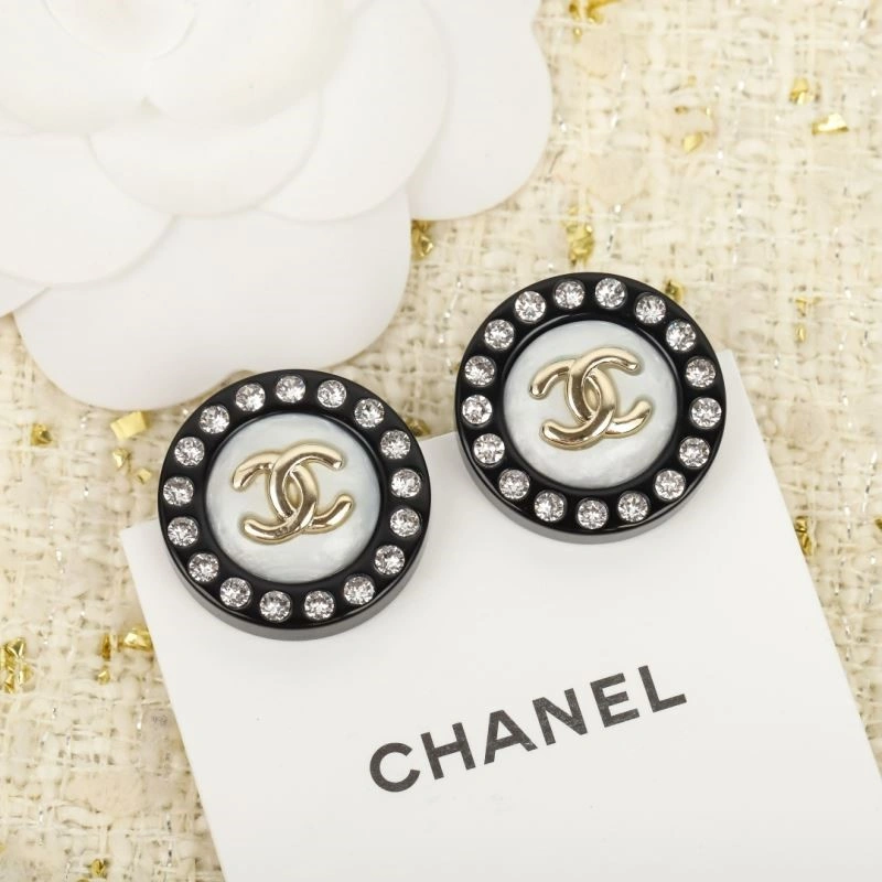 Lightweight Chanel Earrings 221710