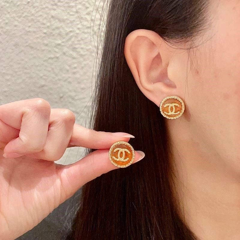 Comfortable Chanel Earrings 221690