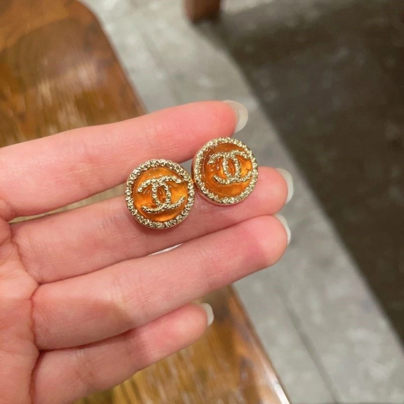 Comfortable Chanel Earrings 221690