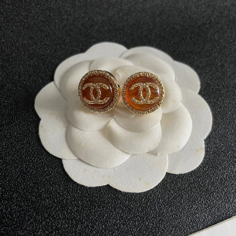 Comfortable Chanel Earrings 221690