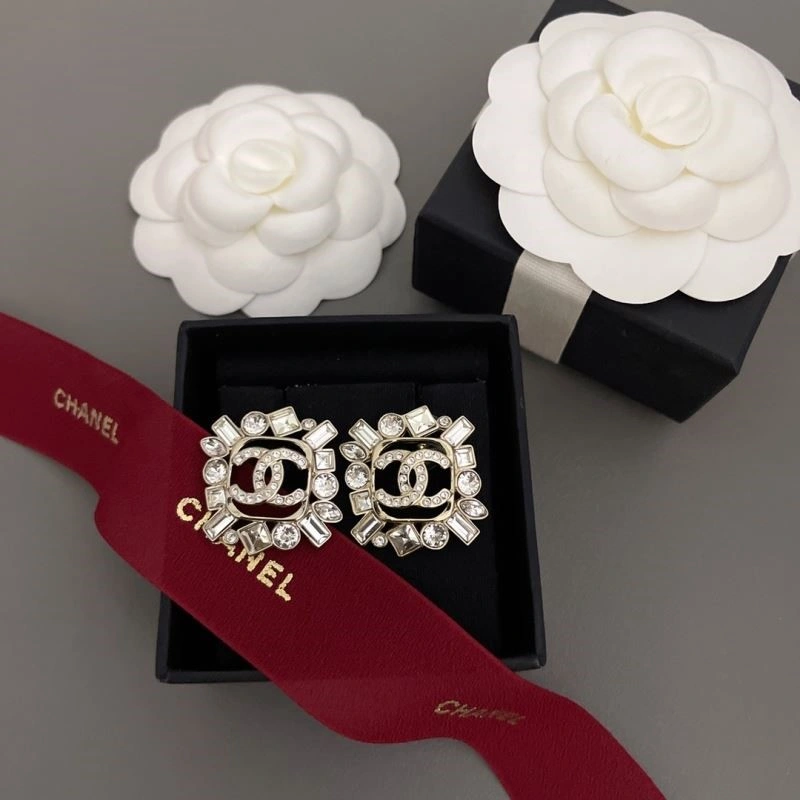 WrinkleFree Chanel Earrings 221677