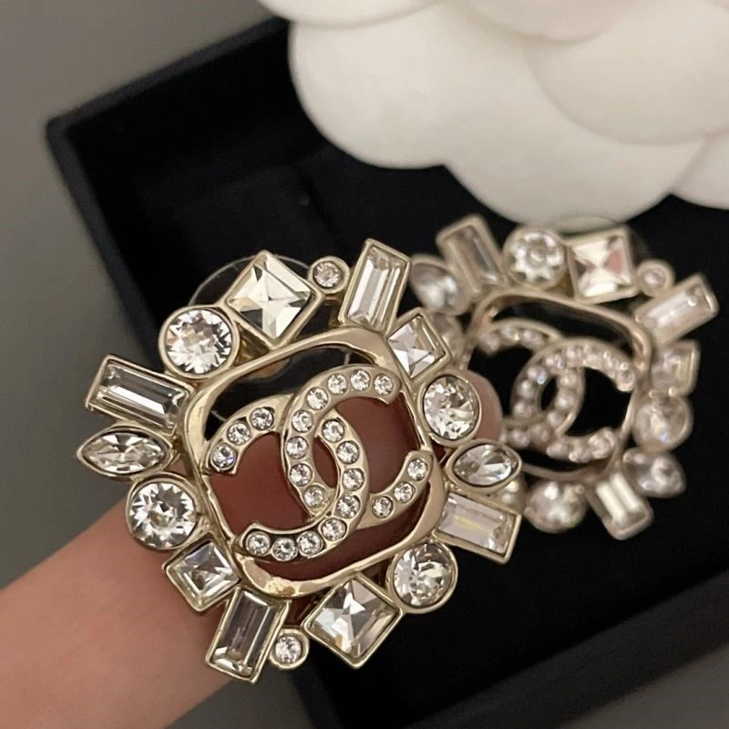 WrinkleFree Chanel Earrings 221677