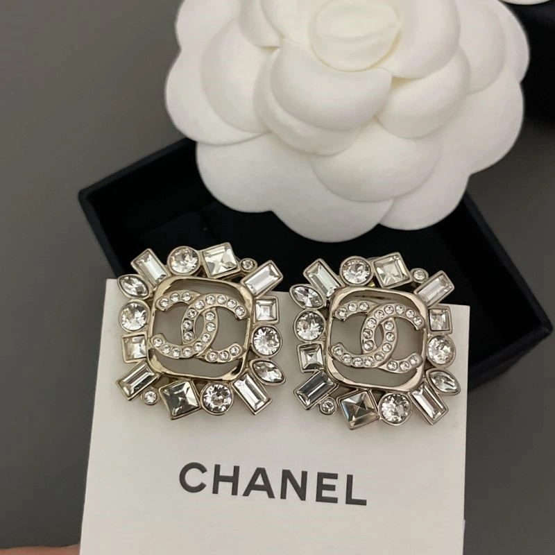 WrinkleFree Chanel Earrings 221677