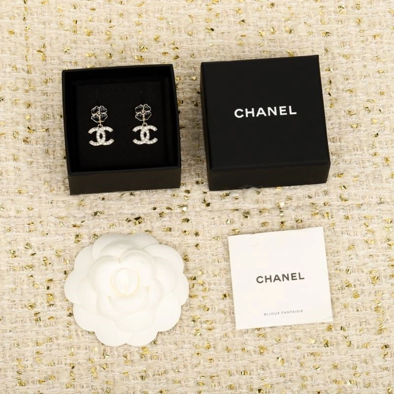 Snug Chanel Earrings 221660