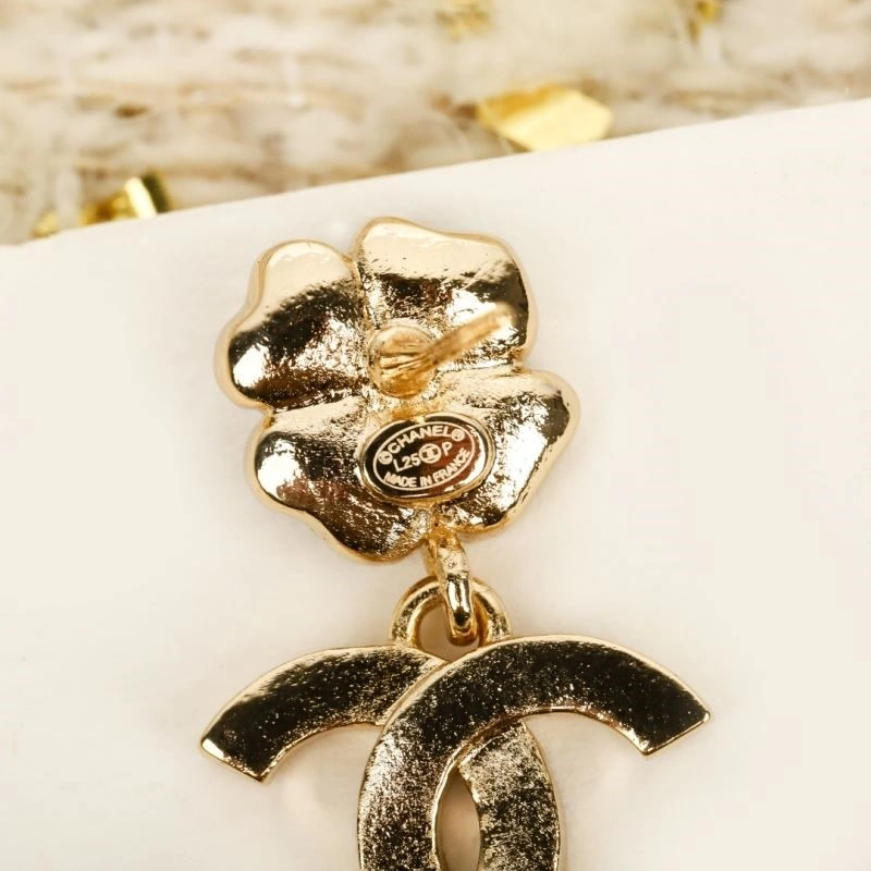 Snug Chanel Earrings 221660