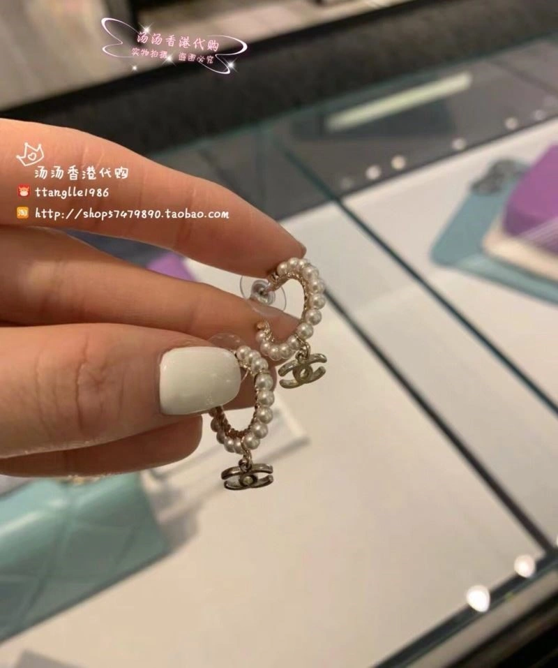 Fashionable Chanel Earrings 221662