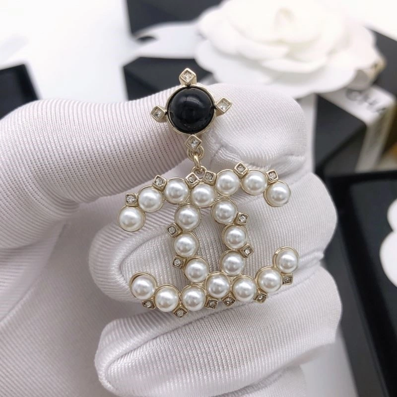 Chanel Earrings Refined 221655