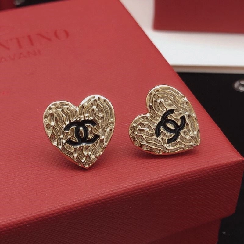 Chanel Earrings MoistureWicking 221640