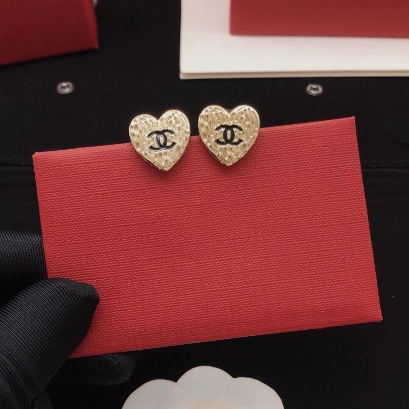 Chanel Earrings MoistureWicking 221640