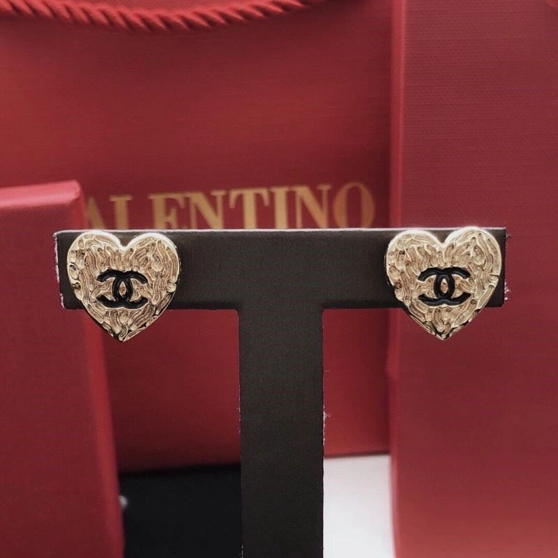 Chanel Earrings MoistureWicking 221640