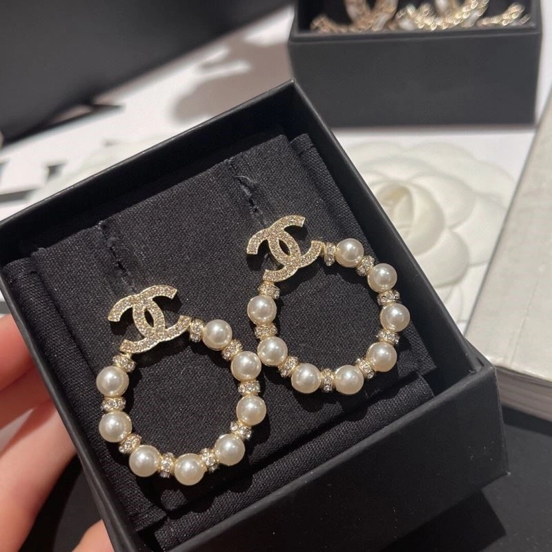 WellDesigned Chanel Earrings 221656
