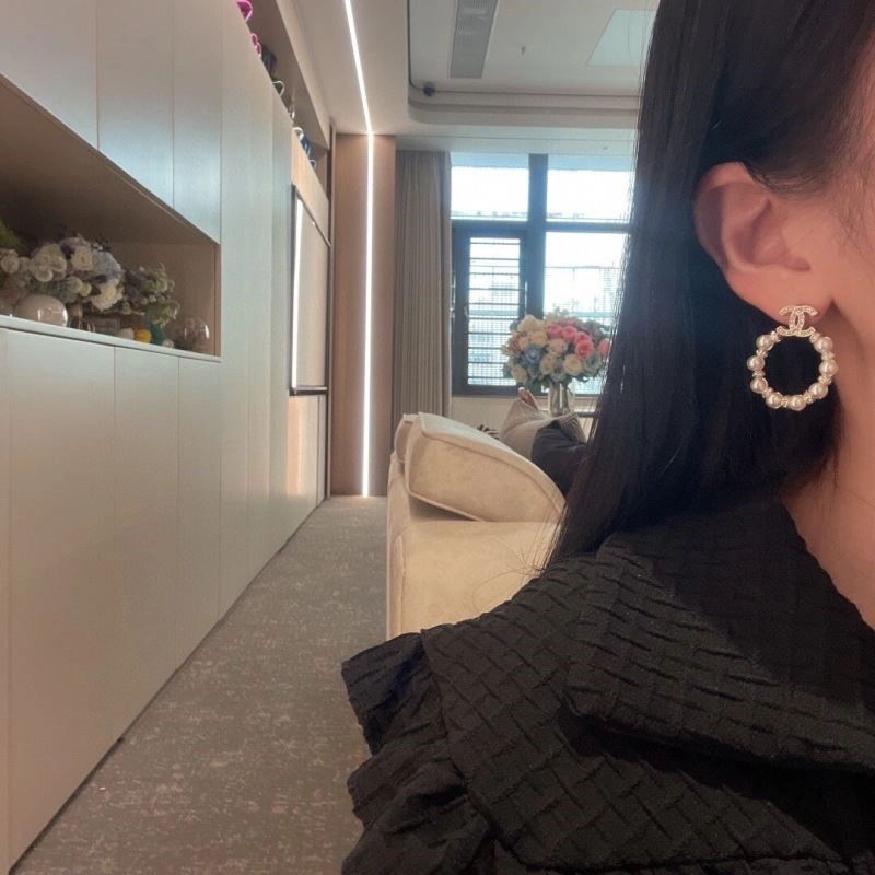 WellDesigned Chanel Earrings 221656