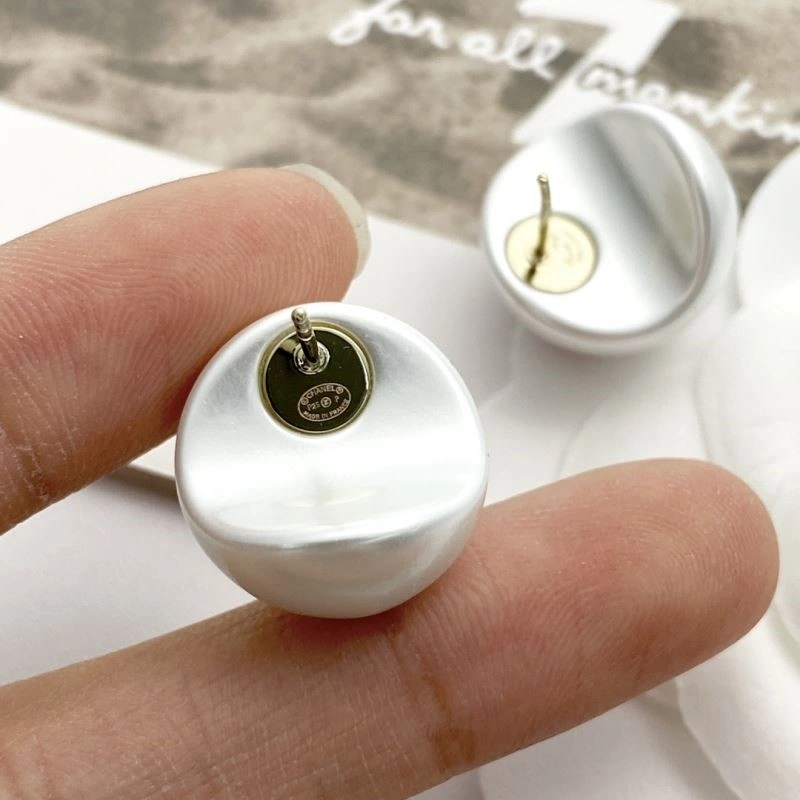 Sporty Chanel Earrings 221632