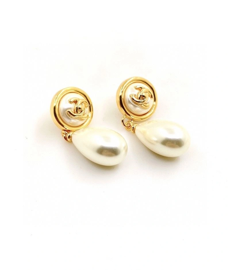 Refined Chanel Earrings 221636