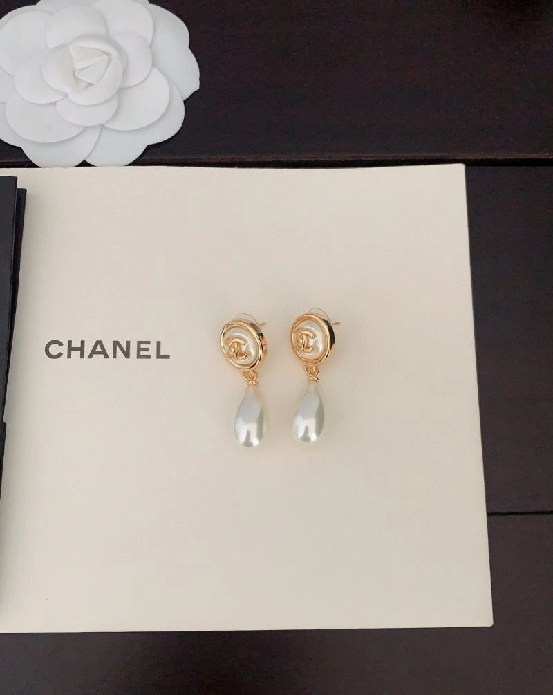 Refined Chanel Earrings 221636