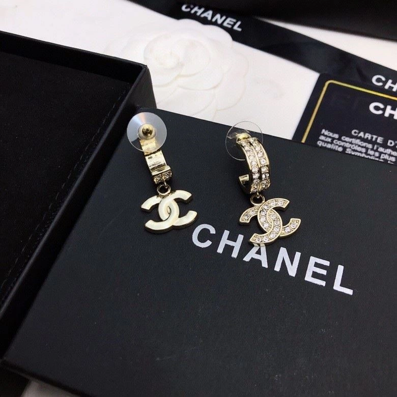HighPerformance Chanel Earrings 221631