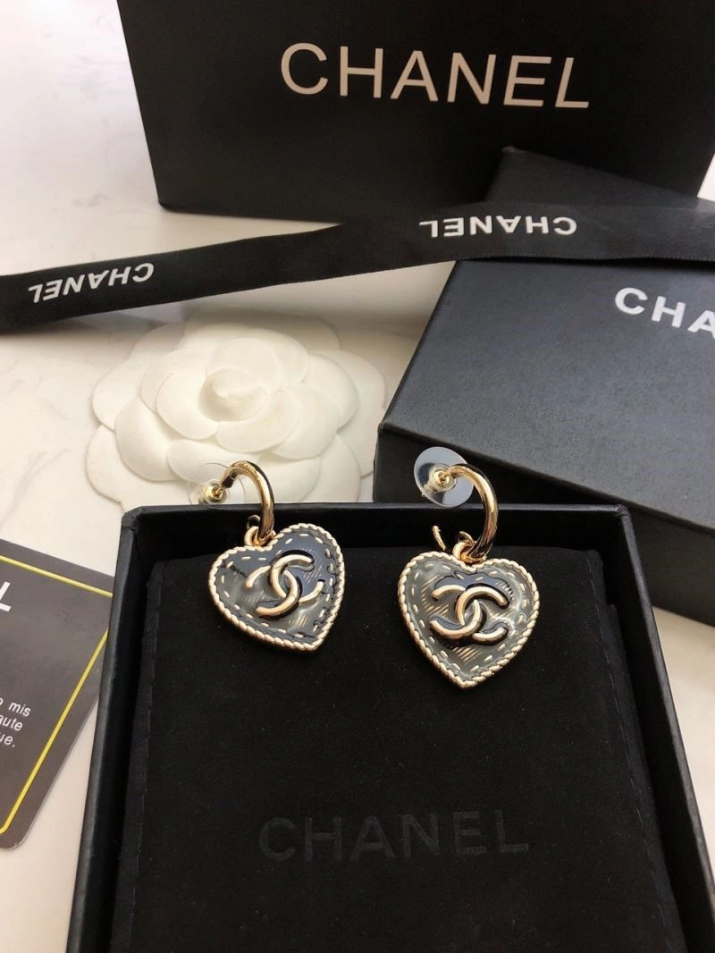 Affordable Chanel Earrings 221639