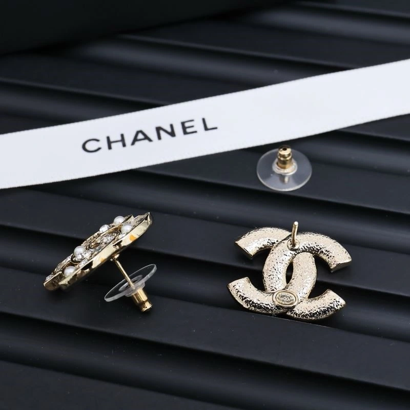 Chanel Earrings Chic 221650
