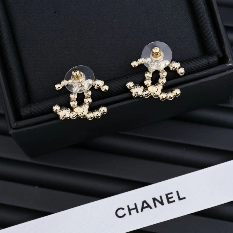 Unique Chanel Earrings 221653