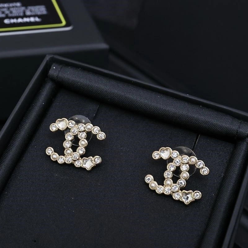 Unique Chanel Earrings 221653
