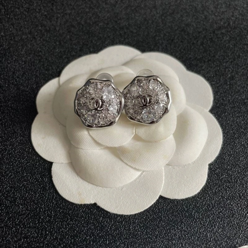 Chanel Earrings WaterResistant 221620