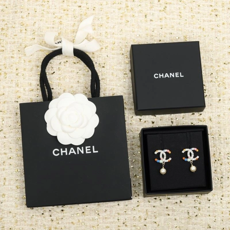 Chanel Earrings SmoothTexture 221663