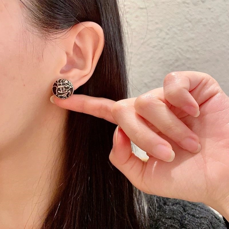 Effortless Chanel Earrings 221618