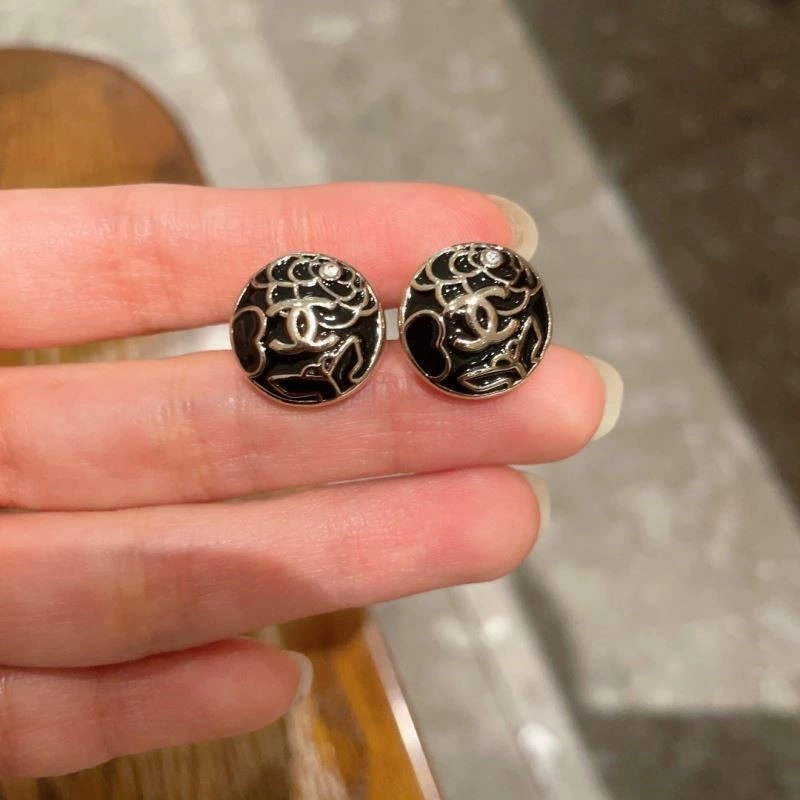 Effortless Chanel Earrings 221618