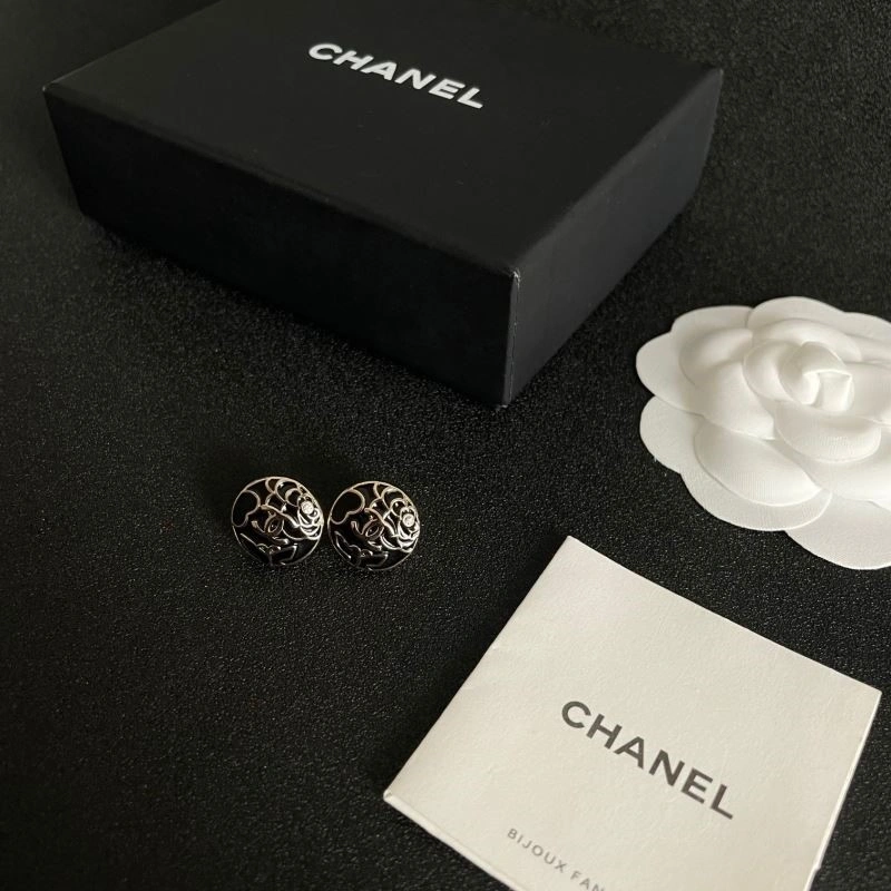 Effortless Chanel Earrings 221618
