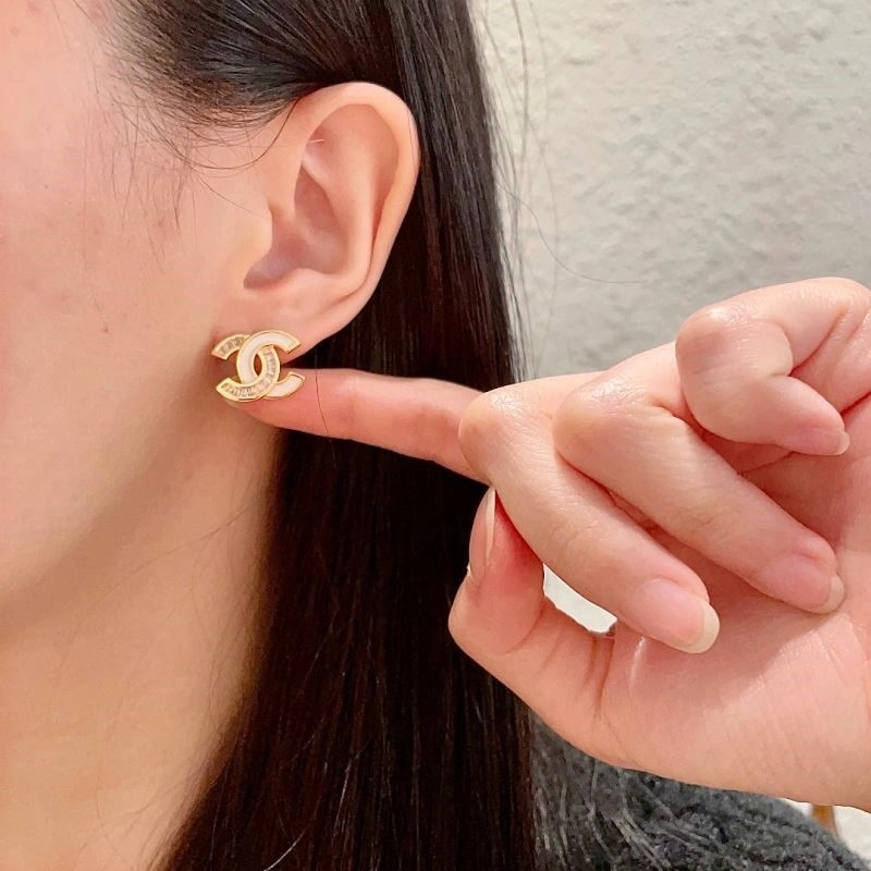 Chanel Earrings Bright 221616