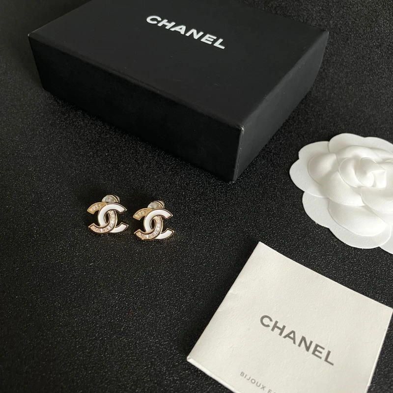 Chanel Earrings Bright 221616
