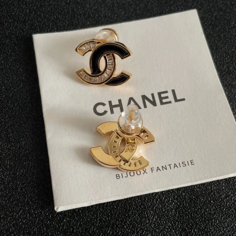 Chanel Earrings MoistureWicking 221619