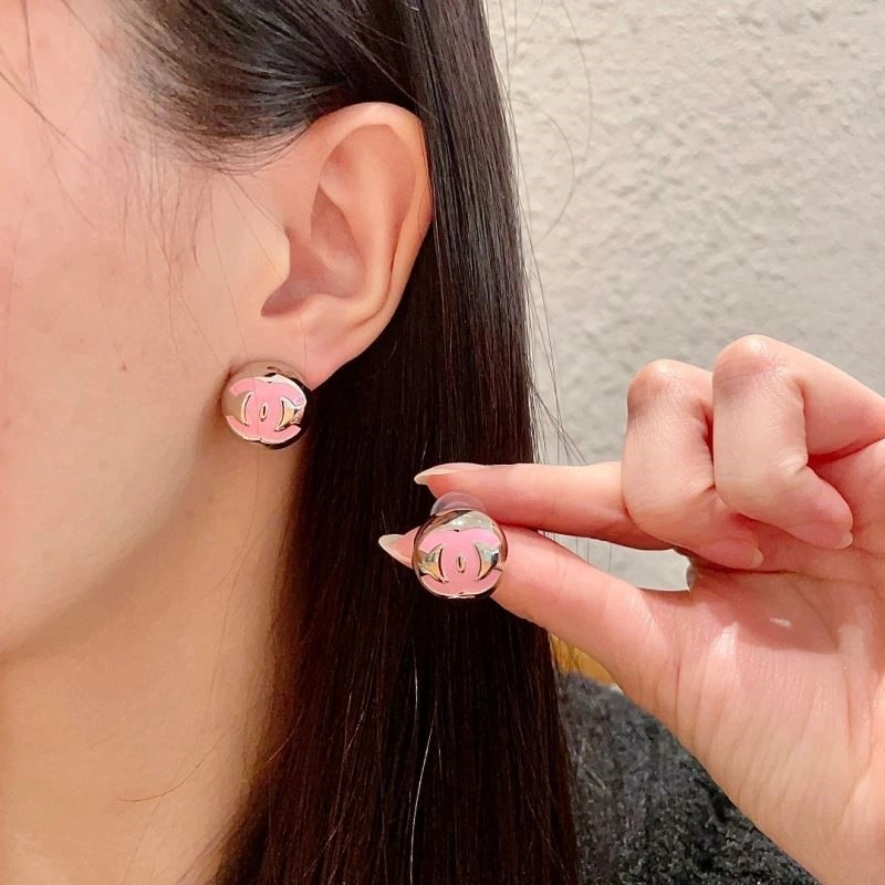 Chanel Earrings MoistureWicking 221610