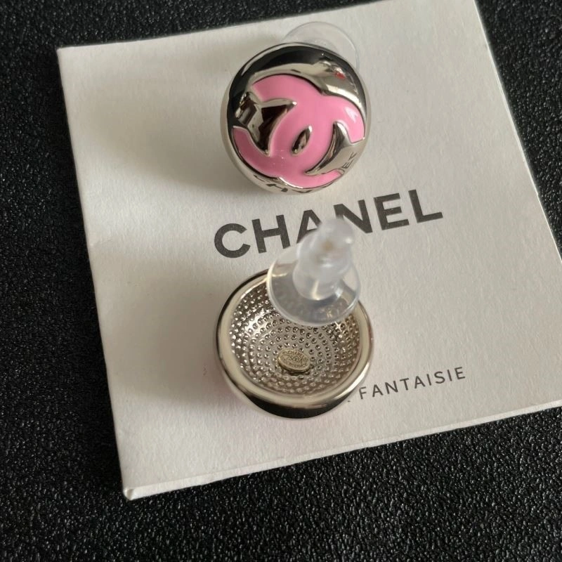 Chanel Earrings MoistureWicking 221610