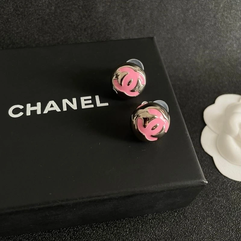 Chanel Earrings MoistureWicking 221610