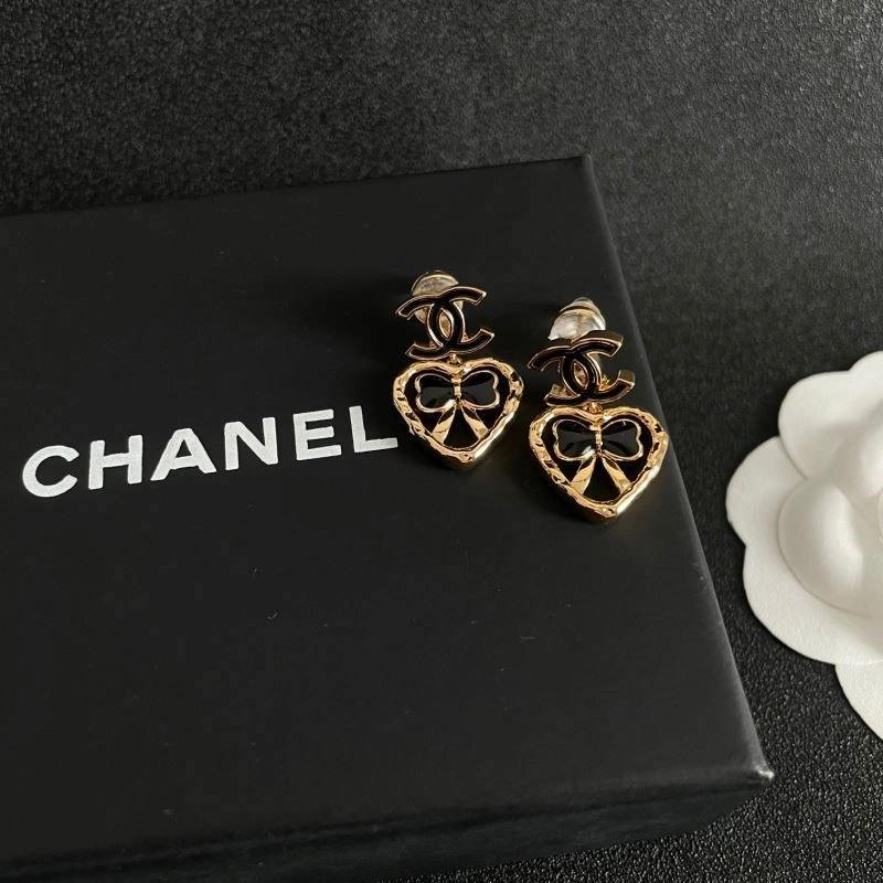 Chanel Earrings Stylish 221600