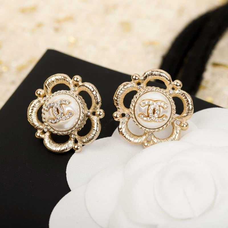 Chanel Earrings Affordable 221595