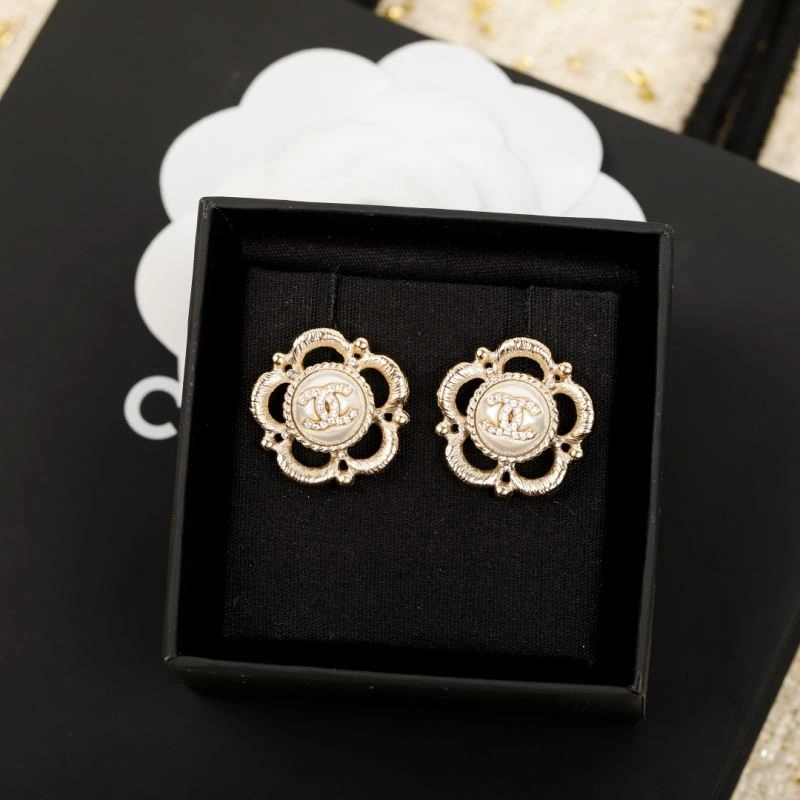 Chanel Earrings Affordable 221595
