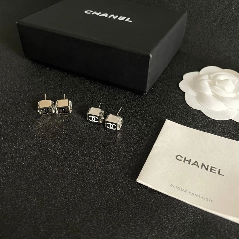 ModernLook Chanel Earrings 221597