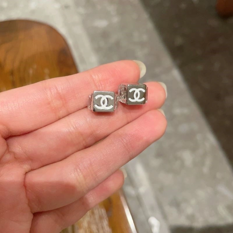 ModernLook Chanel Earrings 221597