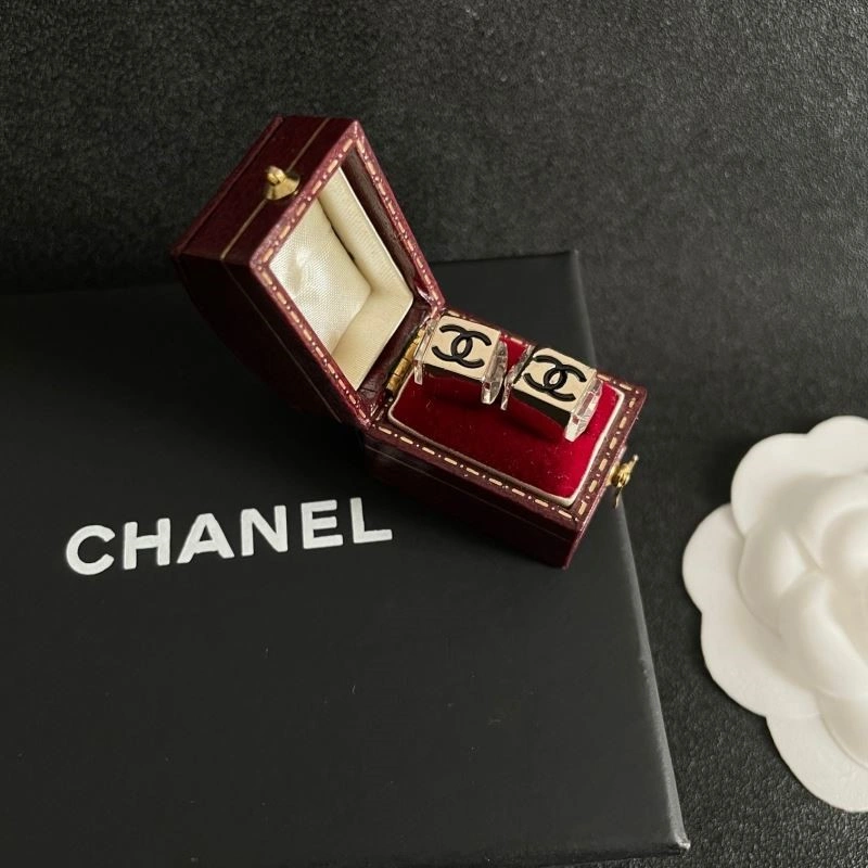 HighQuality Chanel Earrings 221589