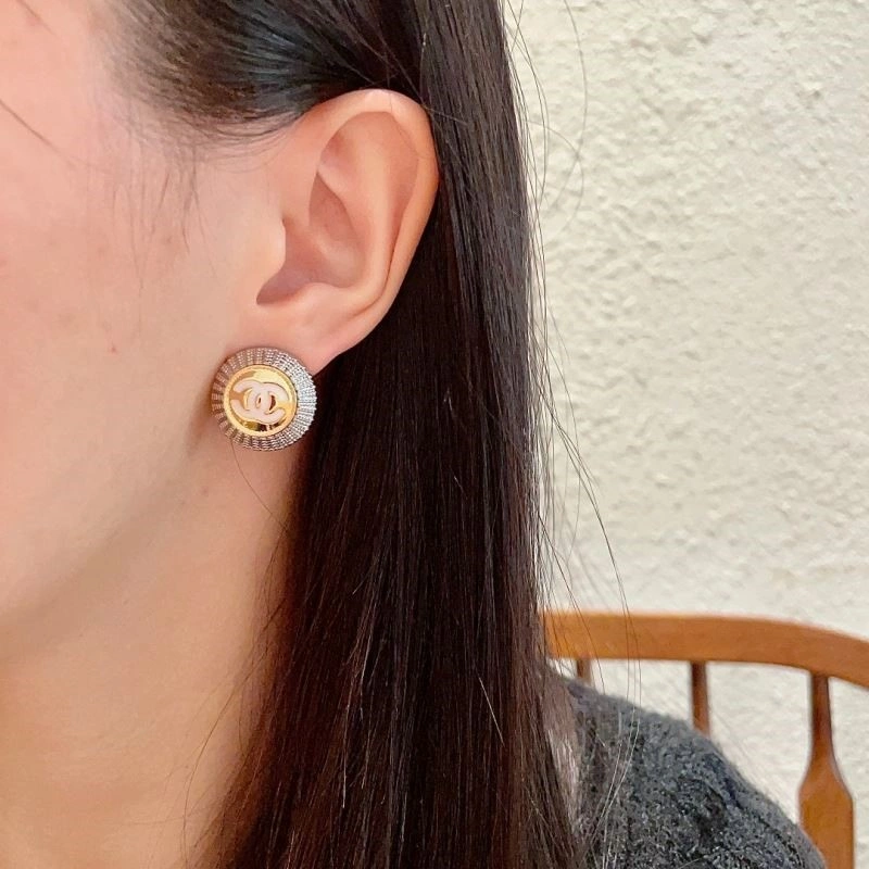 Chanel Earrings SmoothTexture 221609