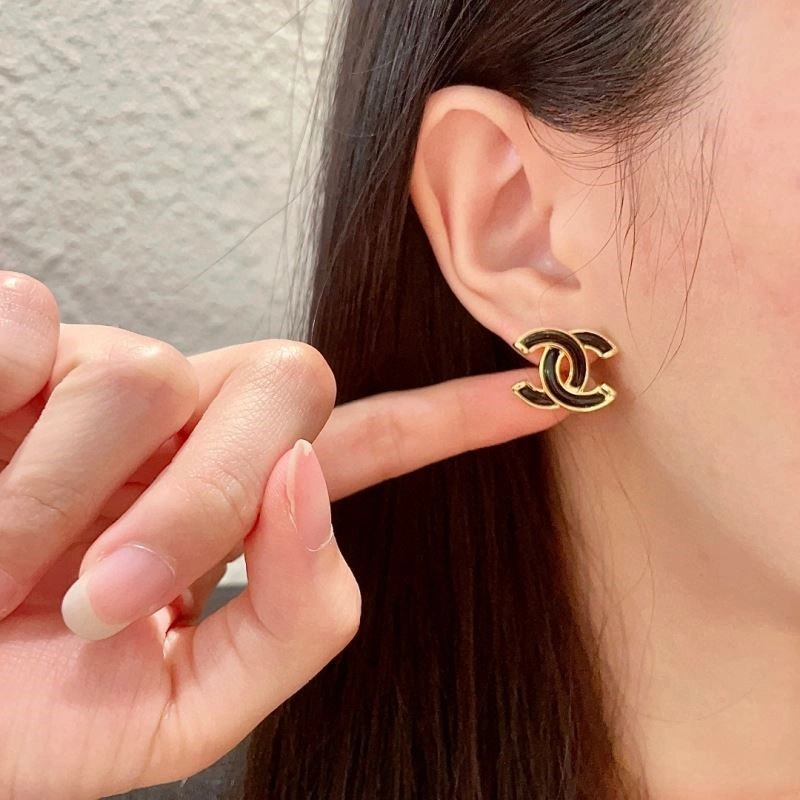 Chanel Earrings UrbanChic 221585