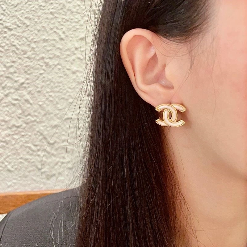 Chanel Earrings Durable 221588