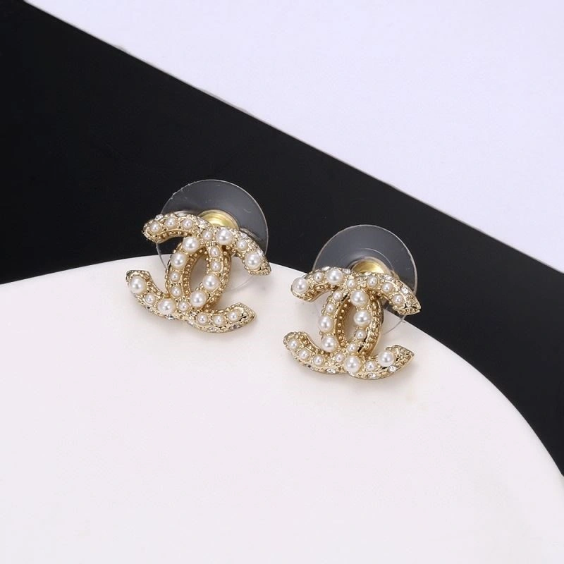 Chanel Earrings Affordable 221608