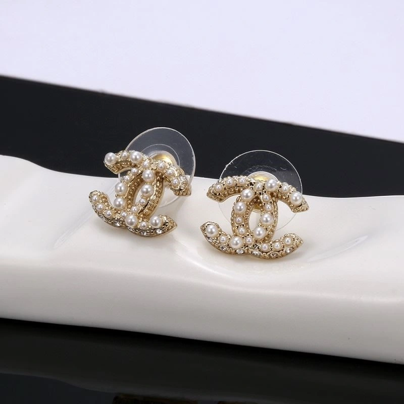 Chanel Earrings Affordable 221608