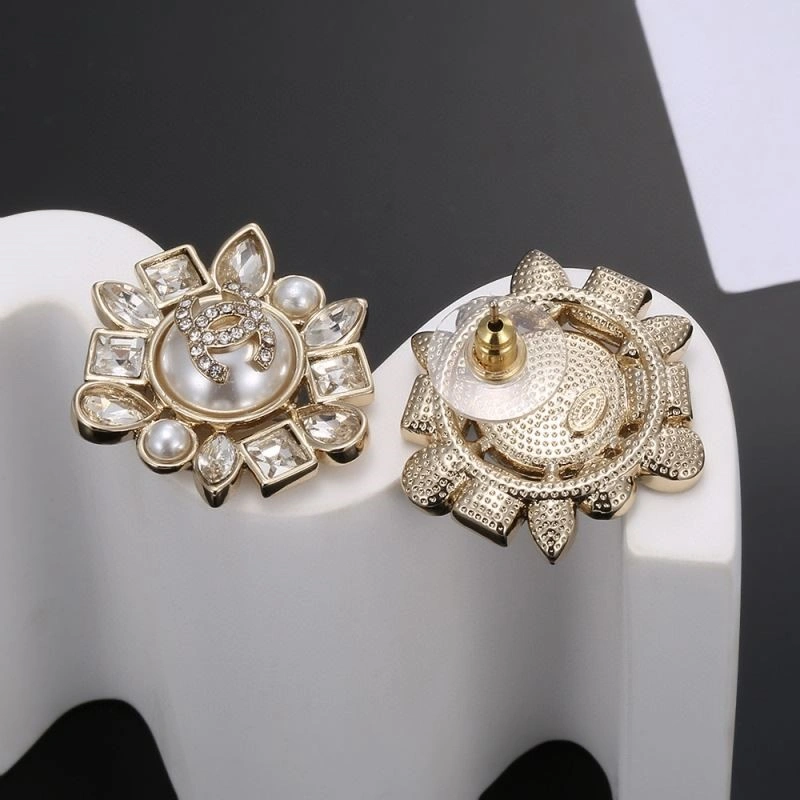 Chanel Earrings Comfortable 221577