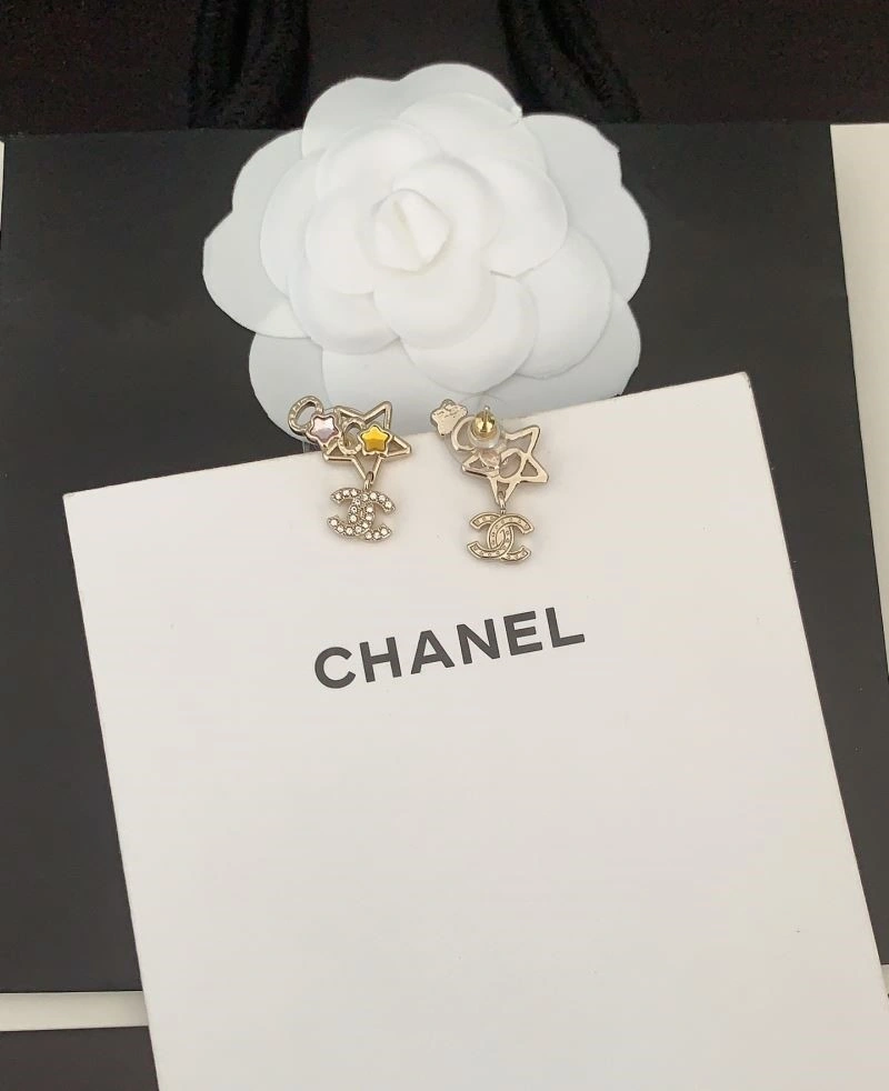 Chanel Earrings Compact 221574